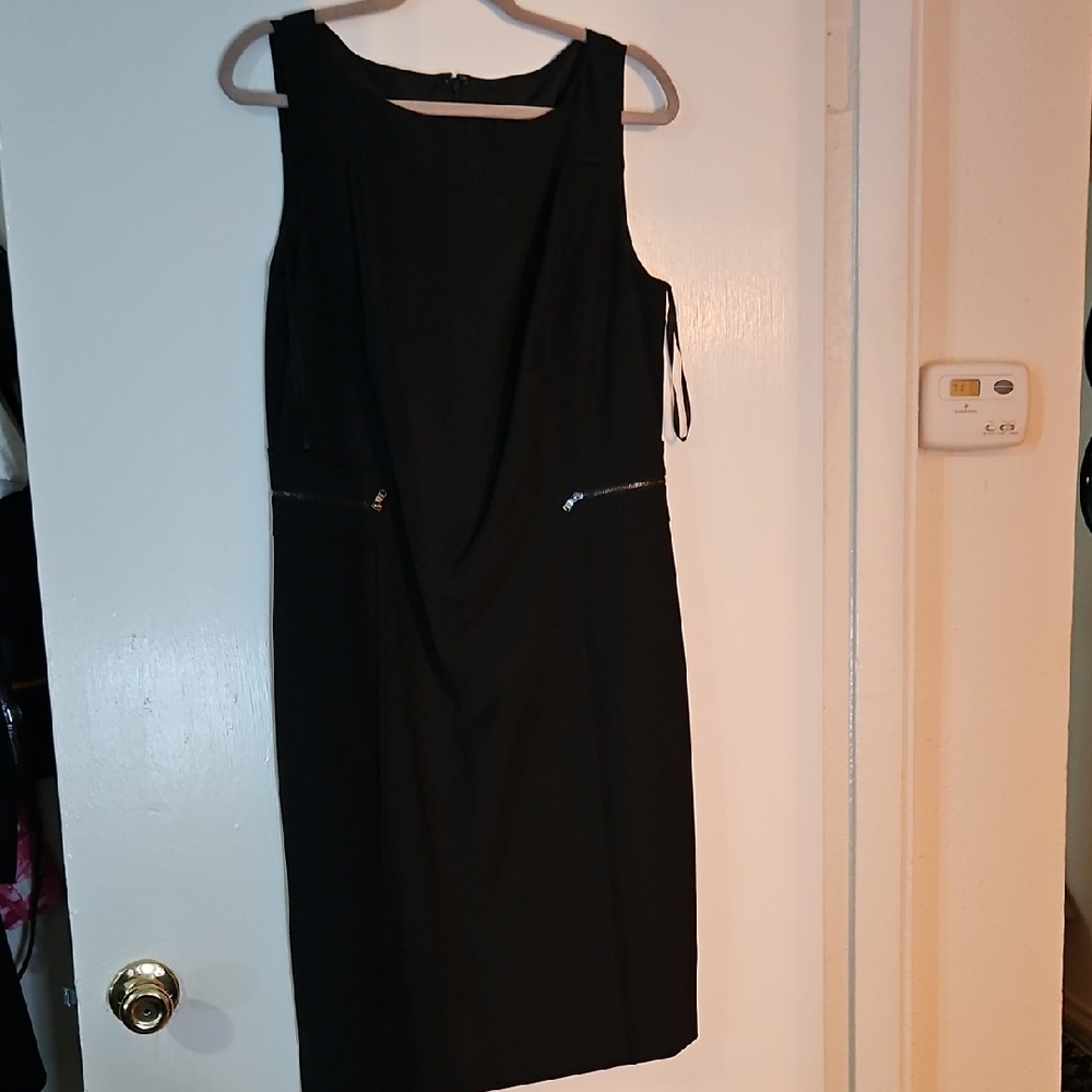 Ann Taylor Black Sleeveless Midi Dress with Front Zip Details